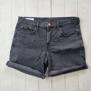 GAP 5 Inch Girlfriend Mid Rise Denim Shorts Black Wash Women Size 30 10 Regular